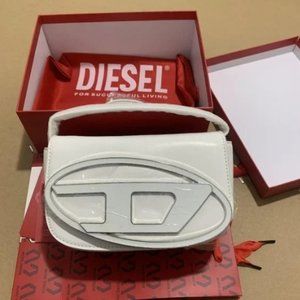 NEW DIESEL 1DR BAG SHOULDER BAG WHITE